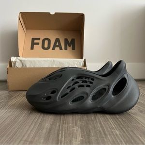 YEEZY • Foam Runner Black Onyx